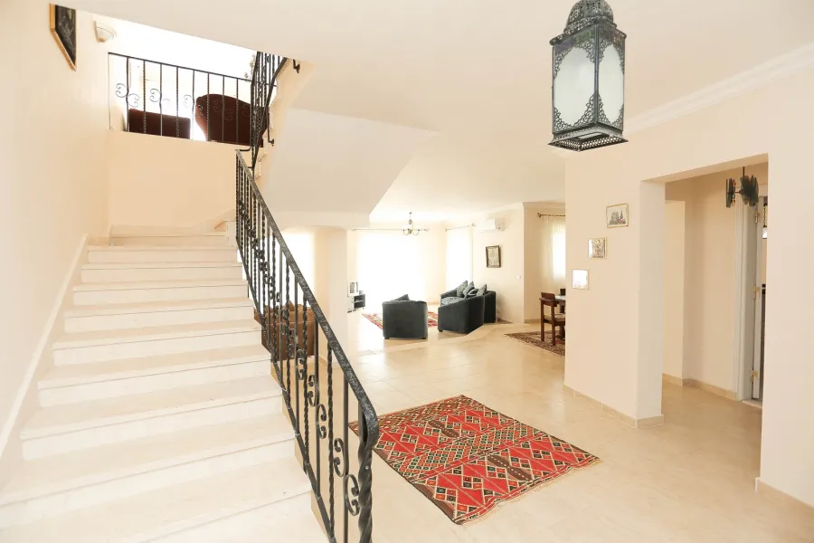 Luxury Furnished Villa for Rent 600m King Marriot -Compund Alex West