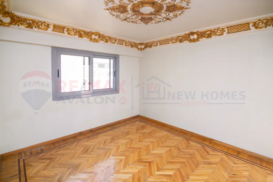 Apartment for sale 185 m Saba Basha (building on the sea - brand building)