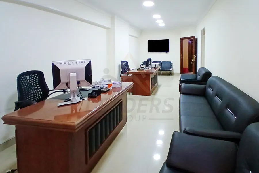 مكتب للايجار المفروش 90 م كليوباترا (متفرع من ش ابو قير)