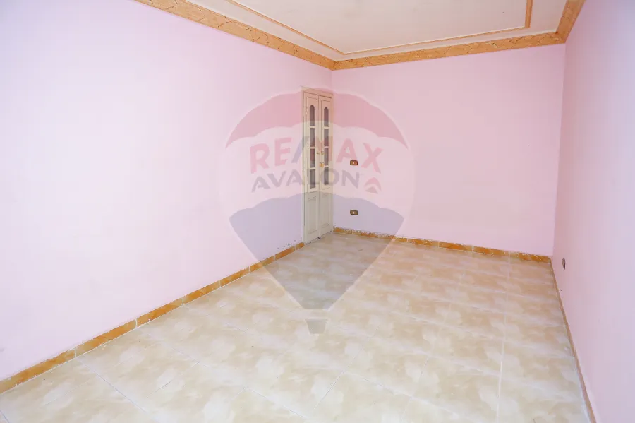 Apartment for sale 125 m Jnaklis (Steps from Abo Qeer St)