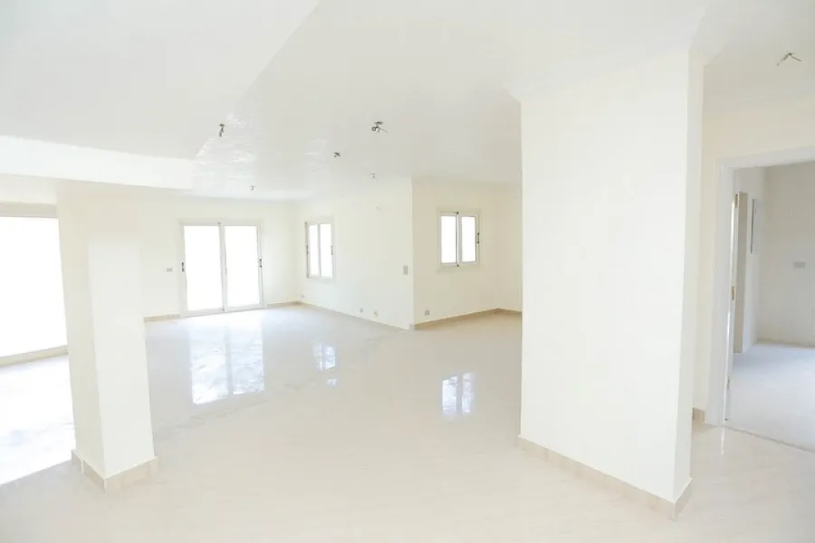 Villa for Rent 285m King Marriot -Compund Alex West