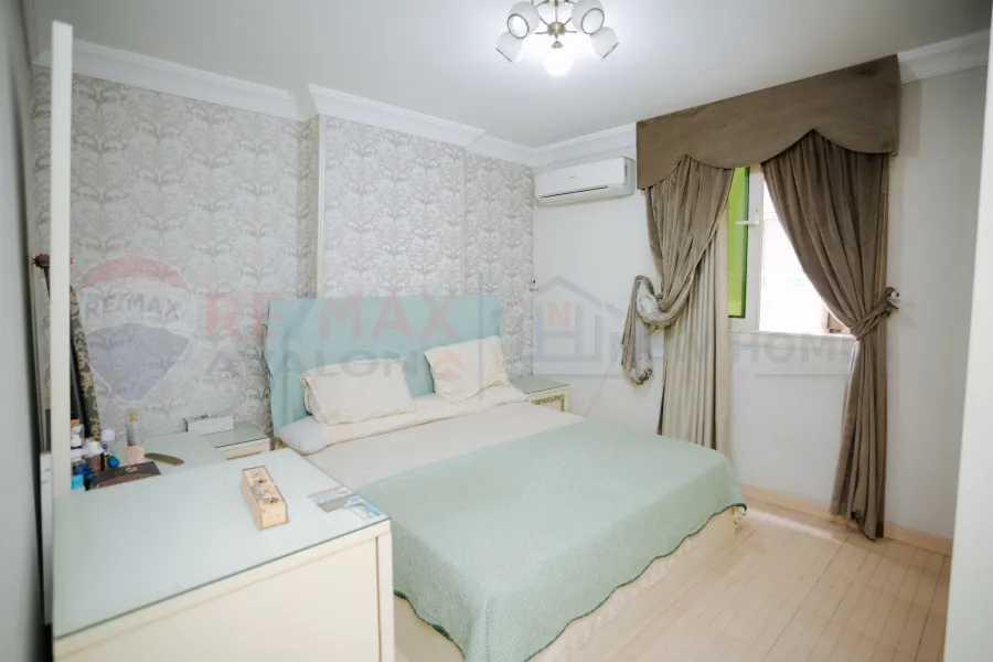 شقة للبيع 125 م الابراهيمية (رابع نمرة من البحر)