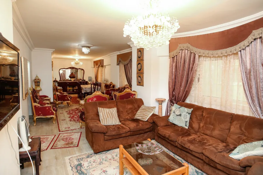 شقة للبيع 189م سموحة (دار السلام - ش النصر)