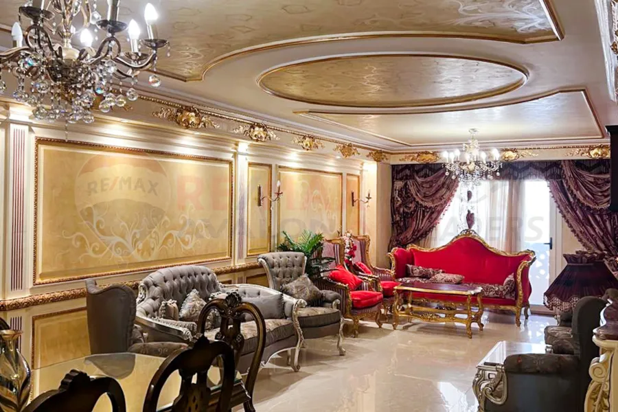 Apartment for sale 250 m Smouha (Tout Ankh Amoun St.)