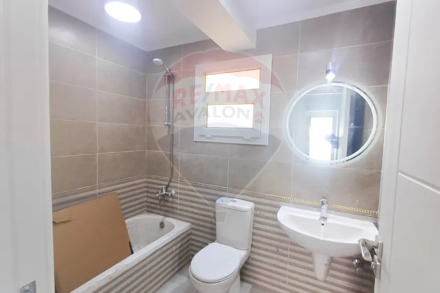 شقة للإيجار 173 م سموحة (جراند فيو)