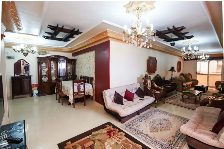 Apartment for sale 200m El-Mandra (Collage of islamic studies)