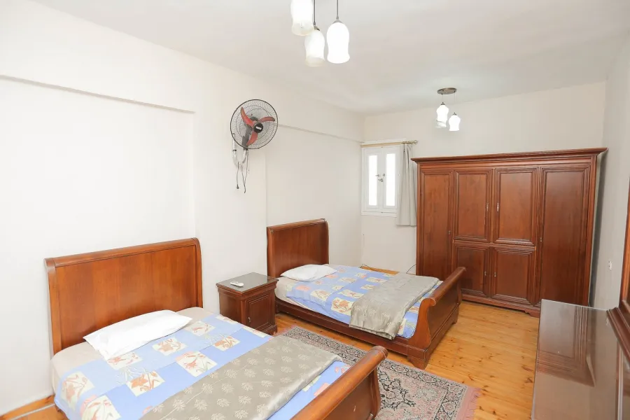 شقة للبيع 261م رشدي - على الترام مباشرة