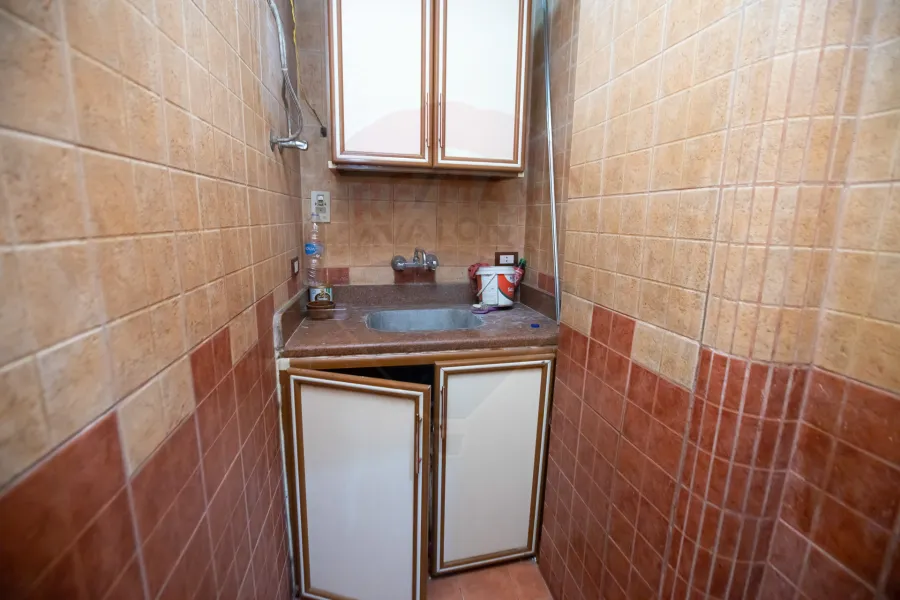 شقة اداري للايجار 125 م المنشية (ش النصر)