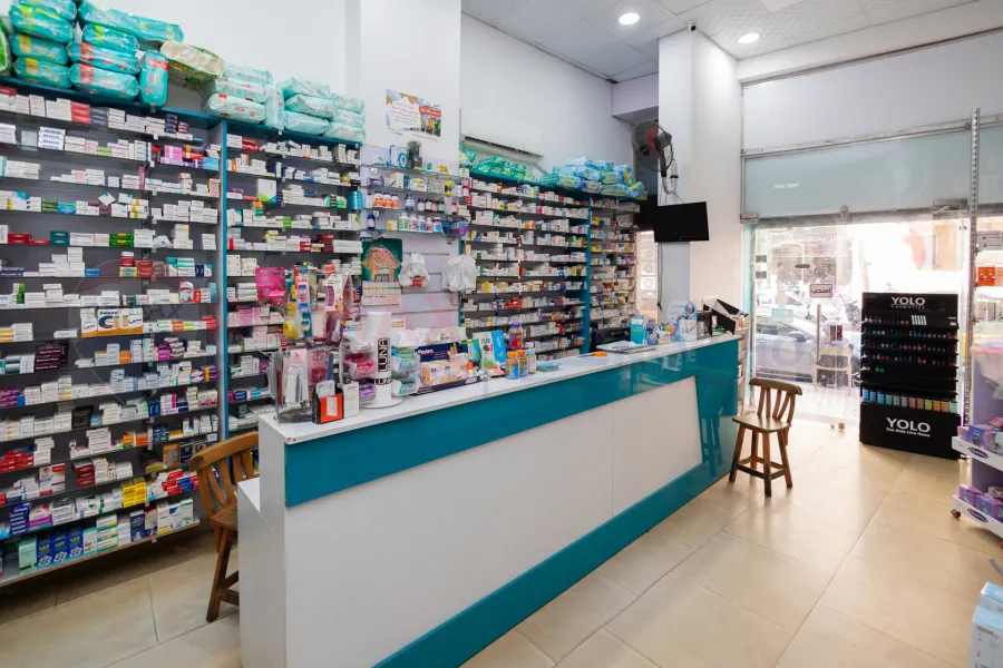 صيدلية للبيع 45 م سيدي بشر (ش خالد بن الوليد)