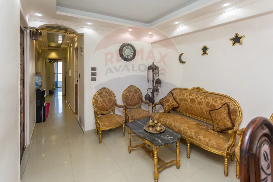 شقة للبيع 120 م ستانلى (تاني نمره من البحر)