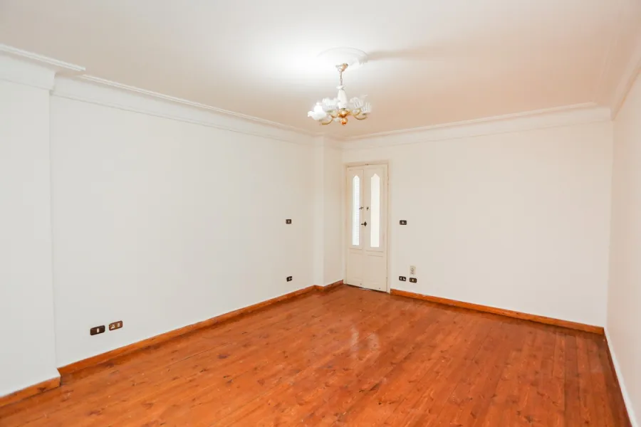 شقة للايجار 285م ستانلى (متفرع من البحر)