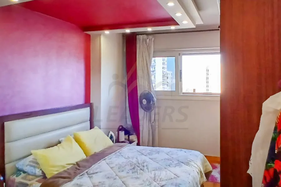 شقة للبيع 142 م سبورتنج (خطوات من البحر)