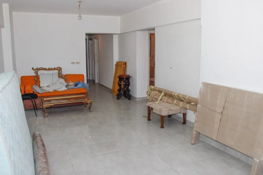 شقة للبيع 140م المنتزه (ابراج رويال بلازا)