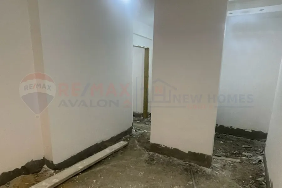 شقة للبيع 135 م سموحة الجديدة  ( كومبوند اليجانس )