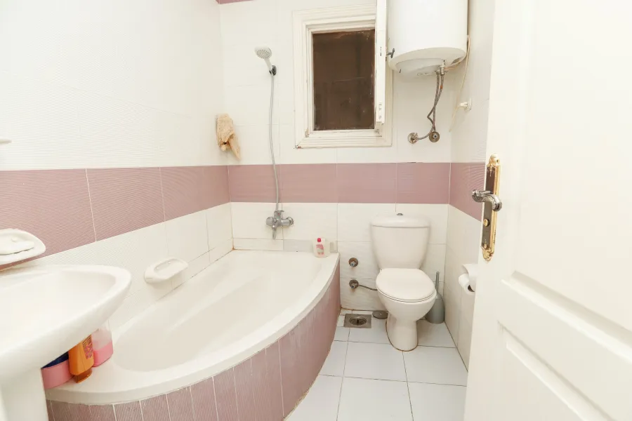 شقة للبيع 155م جناكليس -ش عبدالمنعم الدليل