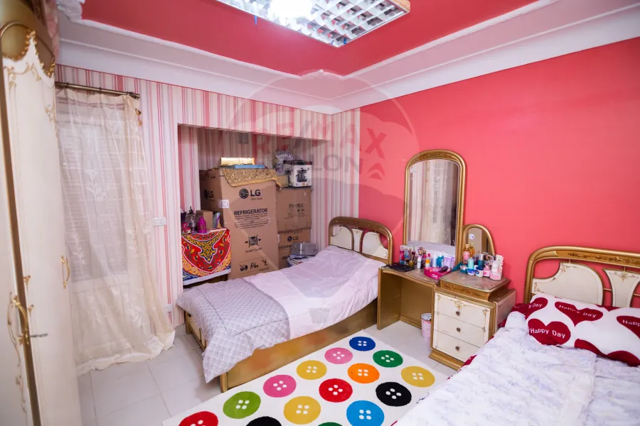 Apartment for sale 120 m Al-Mandara (Steps from the sea)