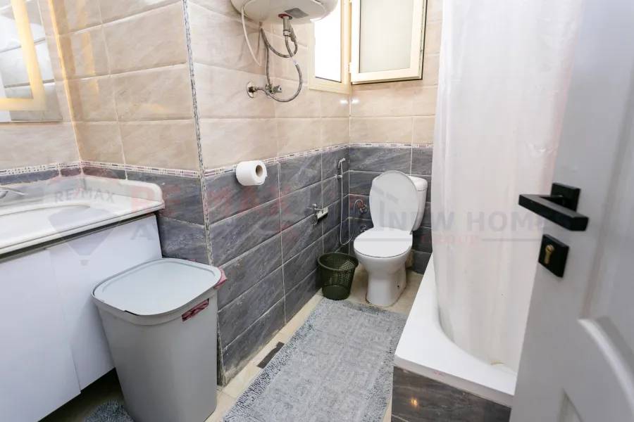 شقة للبيع 140 م كفر عبده (ش ابراهيم راجي)