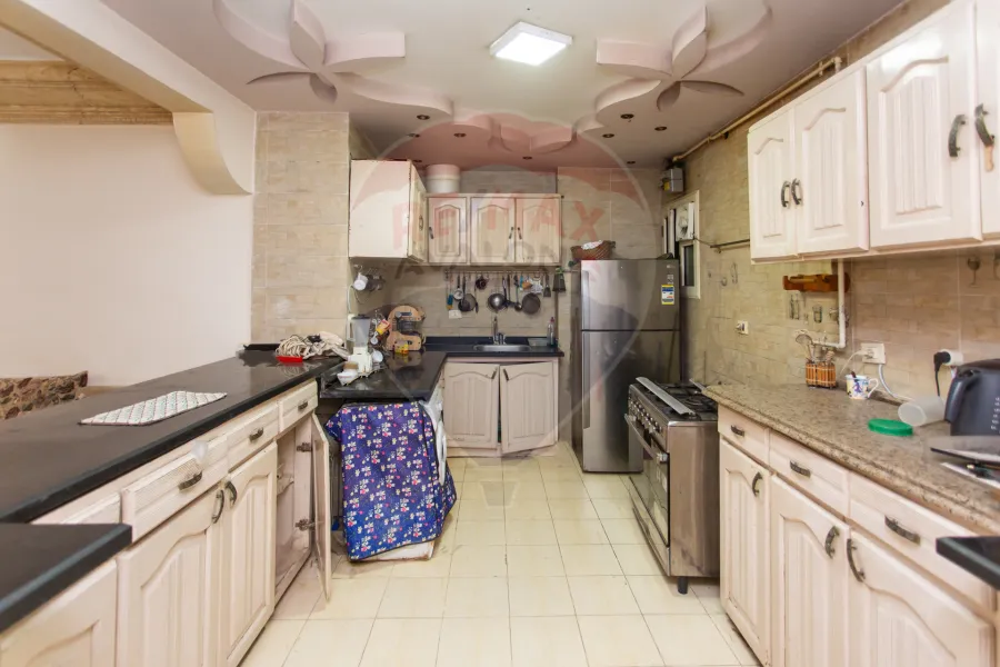 Apartment for sale 200 m Louran (between Abu Qir Street and the tram)