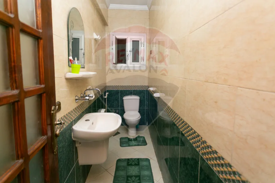 شقة للبيع 175 م سموحة (ش توت عنخ آمون)