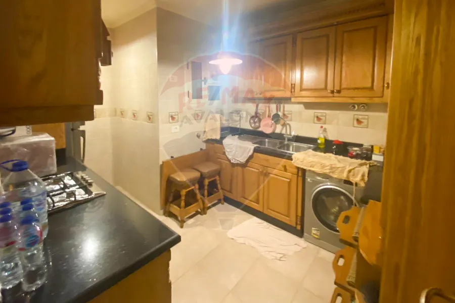 Apartment for sale 150 m Kafr Abdo (Amir Al Bahar st)