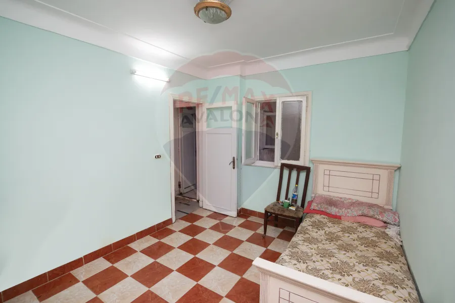 شقة للبيع 110 م كامب شيزار (ش هليوبوليس)