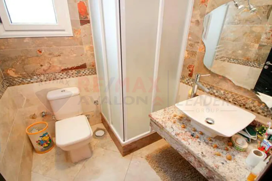 شقة دوبلكس للبيع 345 م كفر عبده (ش سانت جينى)