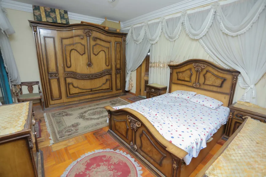 Apartment for sale 273m Laurent (Tram St.)