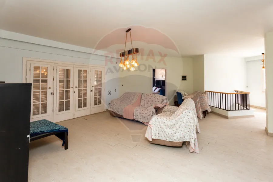 فيلا ستاند الون للبيع 855 م كينج مريوط (برج العرب)