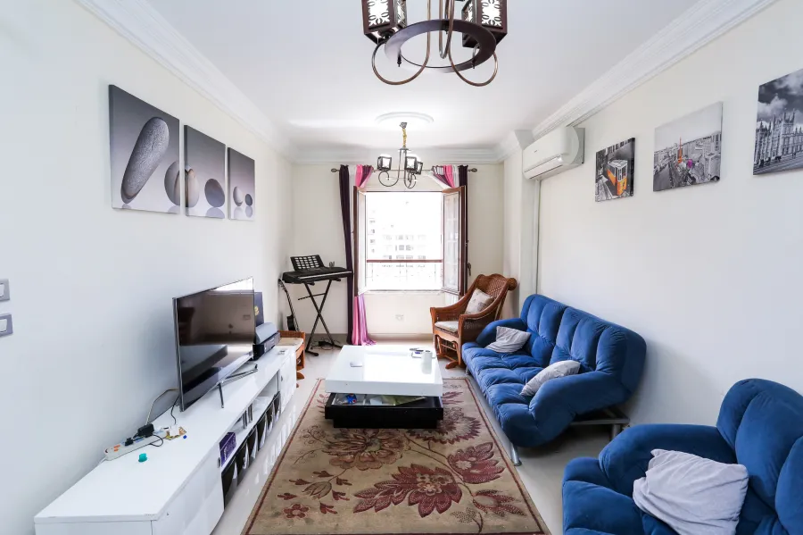 شقة للبيع 150 م فلمنج (خطوات من شارع ابو قير و كنيسة مارمينا جليم)