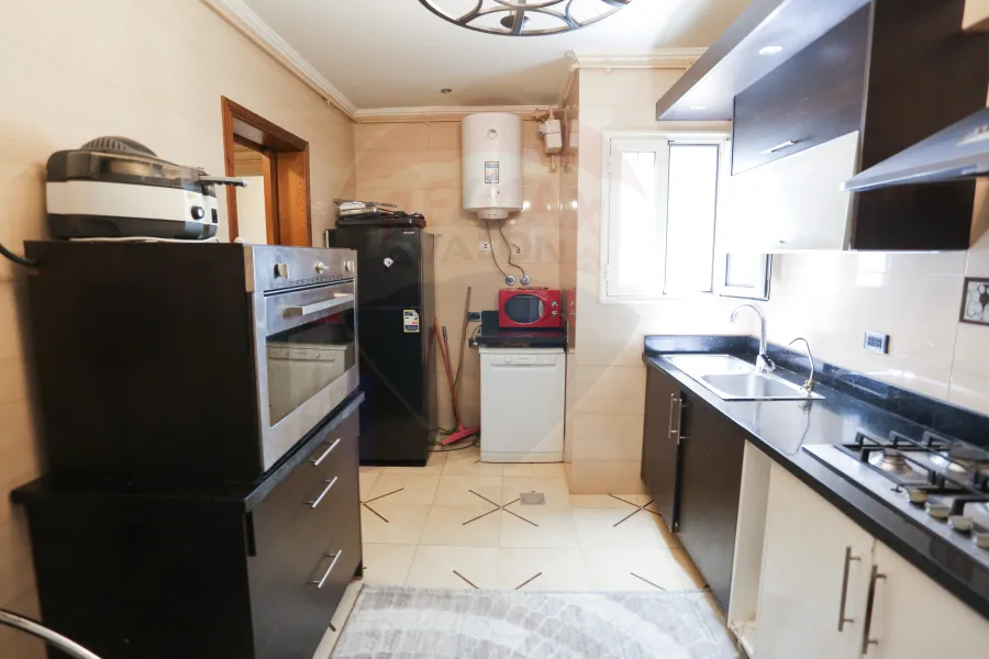 شقة للبيع 237 م سموحة (خطوات من ش البرت الاول)