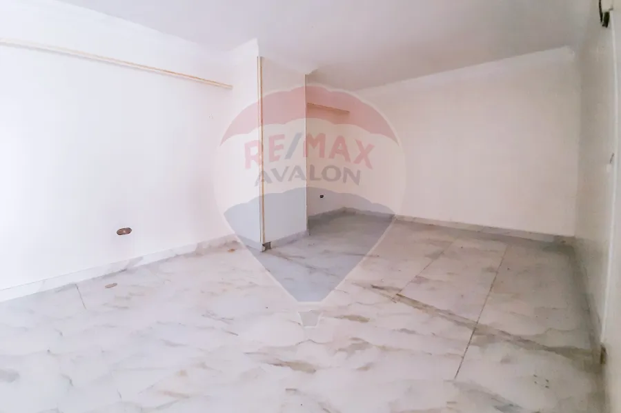 مقر إداري للايجار 165 م الابراهيميه ( شارع ابوقير مباشرة )