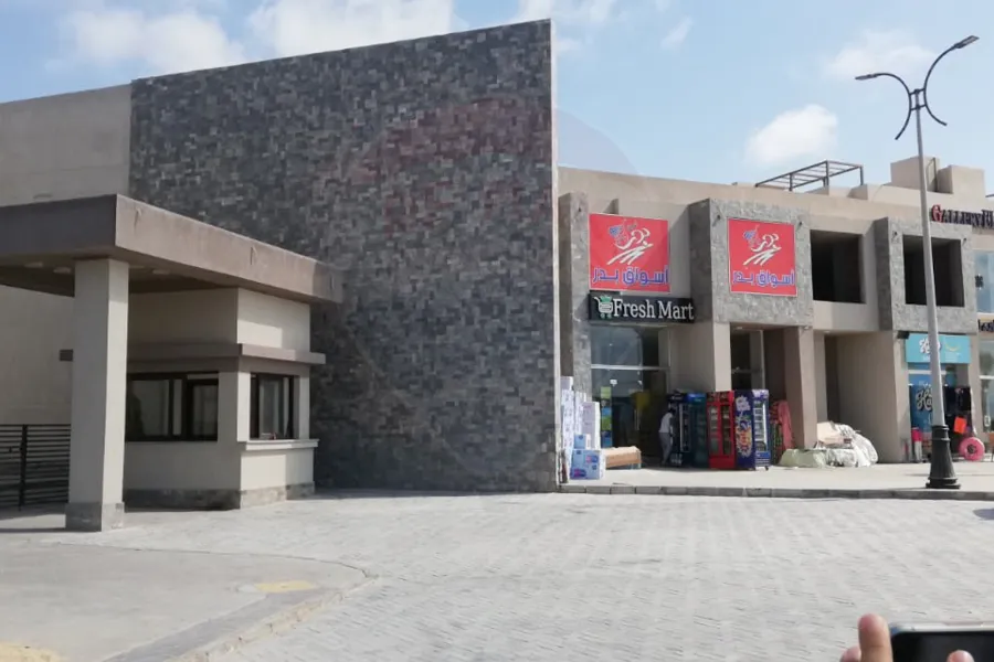 chalet for sale 100 m North Coast (Grand Hills - Kilo 61)