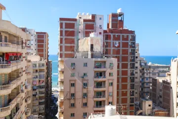 شقة للبيع 110 م ميامى ( ش بن النقيب متفرع من شارع 45)