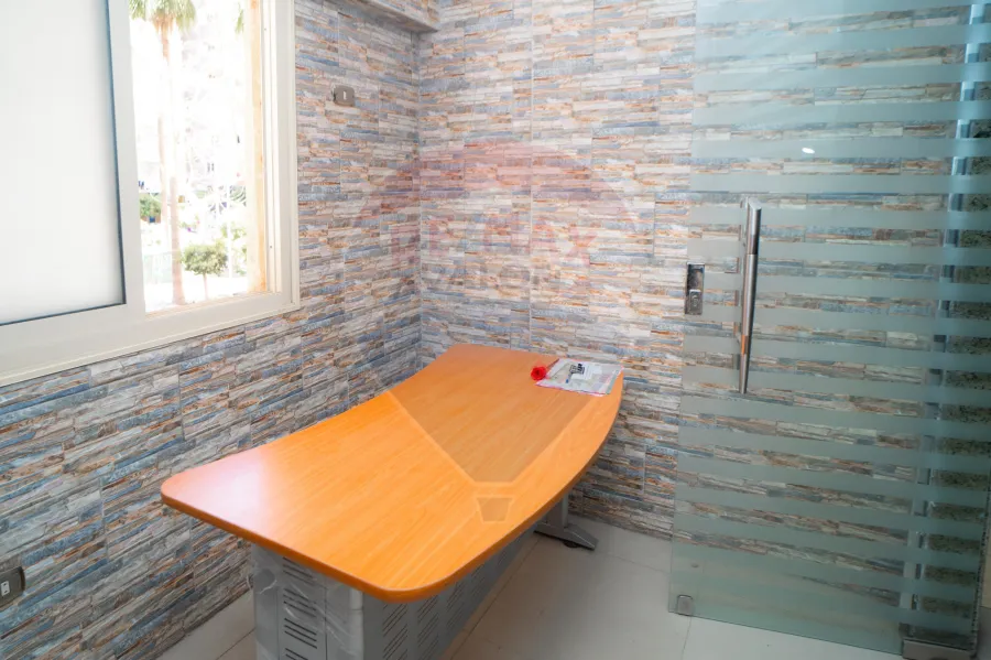 ميزان للايجار 320 م سموحة (تقسيم القضاة)