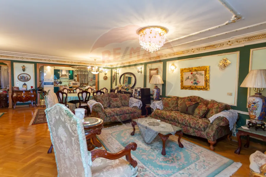 Apartment for sale 319 m Zezinia (Directly on the sea)