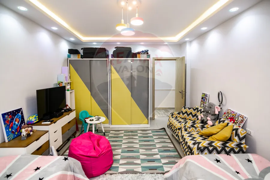 شقة للبيع 180 م العصافره (ش جمال عبد الناصر)