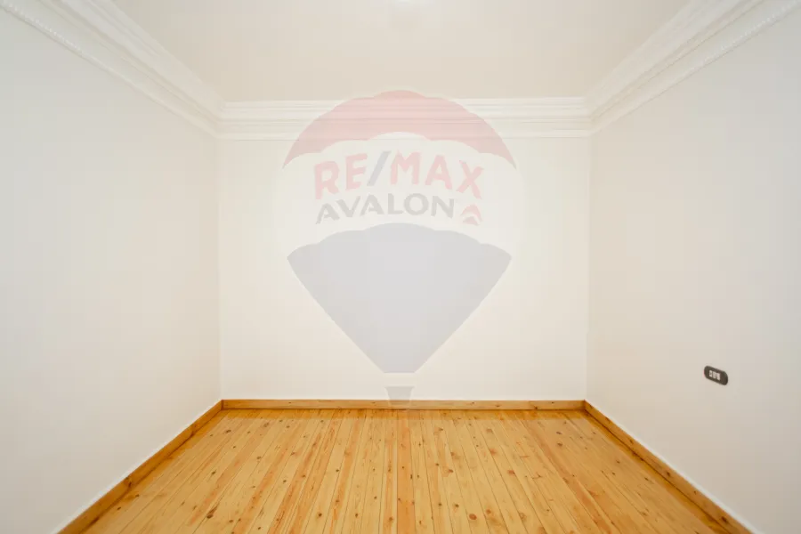 شقة للبيع 175 م  الابراهيمية (ش أحمد قمحه)