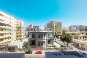 ميزان للبيع 450 م زيزينيا (امام قصر المجوهرات)