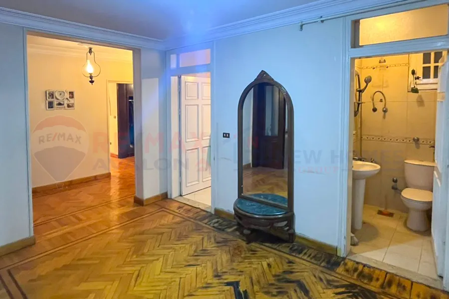 Apartment for sale 285 m Gianaclis (Mohamed Pasha Mohsen St.)