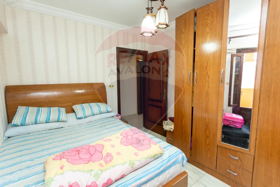 Apartment for sale 130 m Jnaklis (Steps From Abu Qer St.)