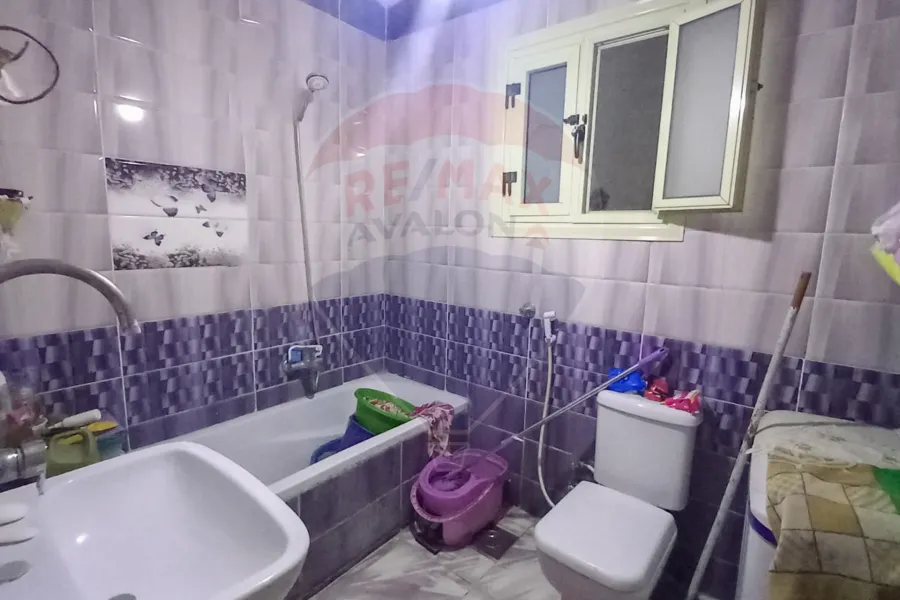 شقة للبيع 130 م سيدي بشر (خطوات من البحر)