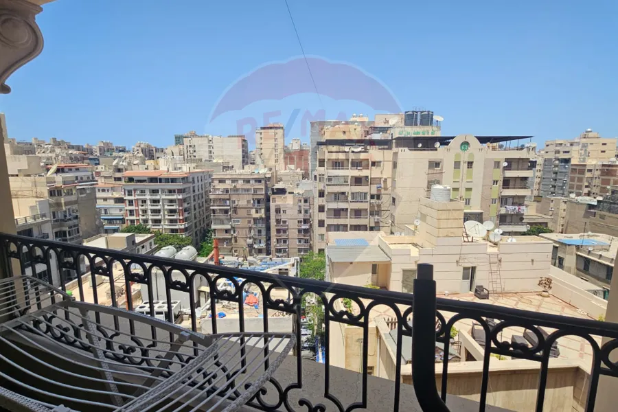 شقة للبيع 155 م رشدي (امام كبروسيز مول - عماره براند)