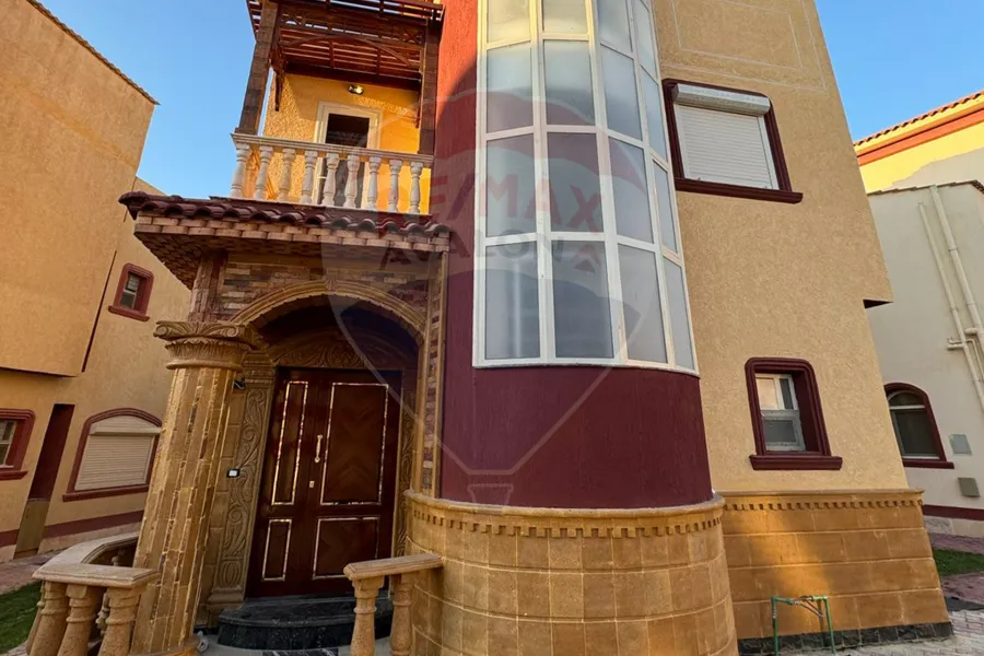 فيلا للبيع (بيرلا مارينا) 250 م