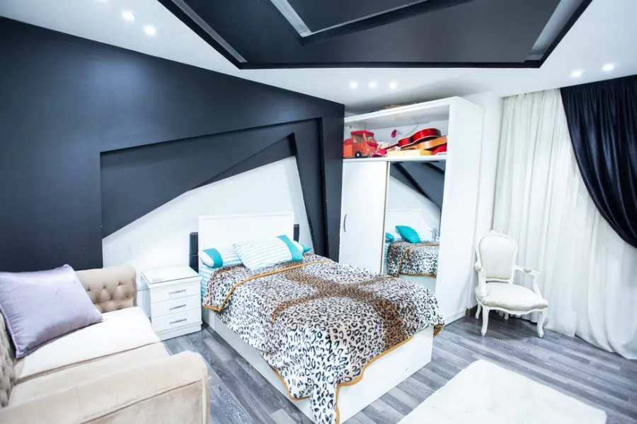 شقة فاخره للبيع 255م وابور المياه