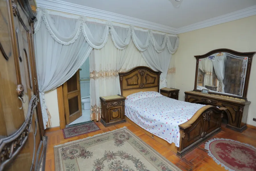 Apartment for sale 273m Laurent (Tram St.)