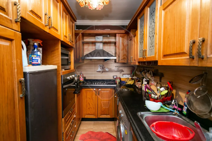 Apartment for sale 175 m Kafr Abdo (Steps from Kiroseiz Mall in front of Mostafa Kamel)