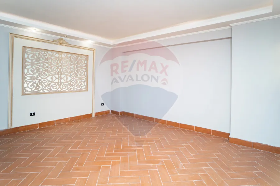 Apartment for rent 205 m Lauran (Eqbal St. - Steps from the sea)