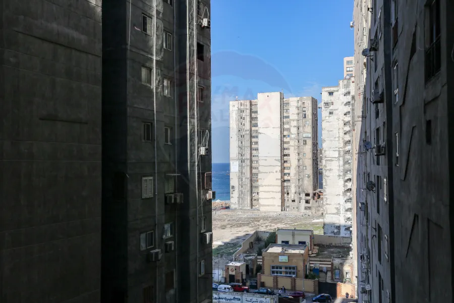 Apartment for sale 180 m Sidi Bishr (khaled ebn el walid St - steps from mohamed nagib st)