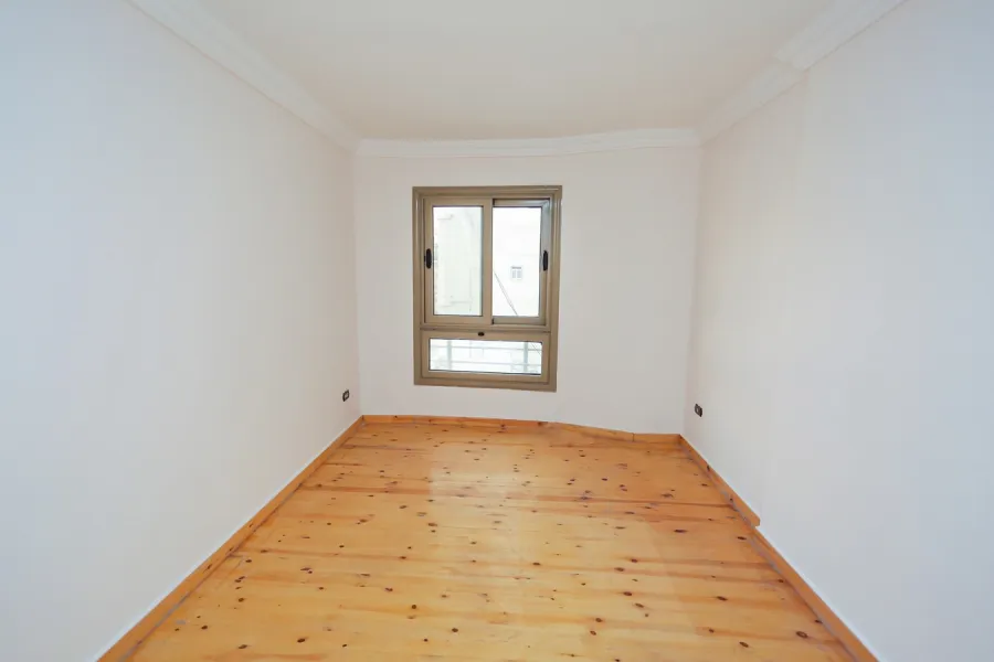 شقة للبيع أو الإيجار 130م سيدي جابر