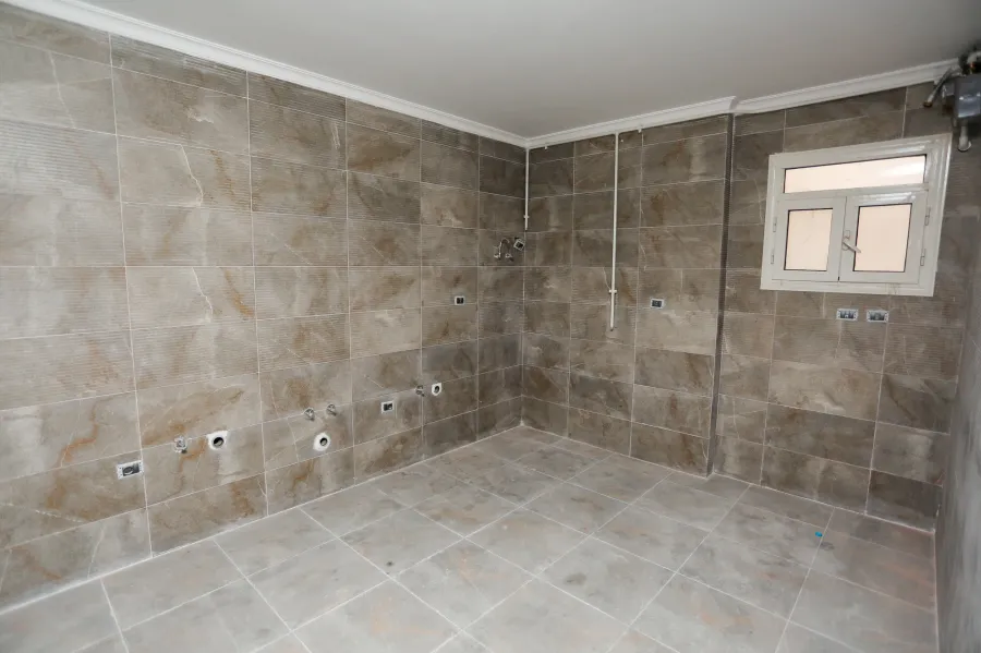 شقة للبيع 184م سموحة (كوبرى 14 مايو)